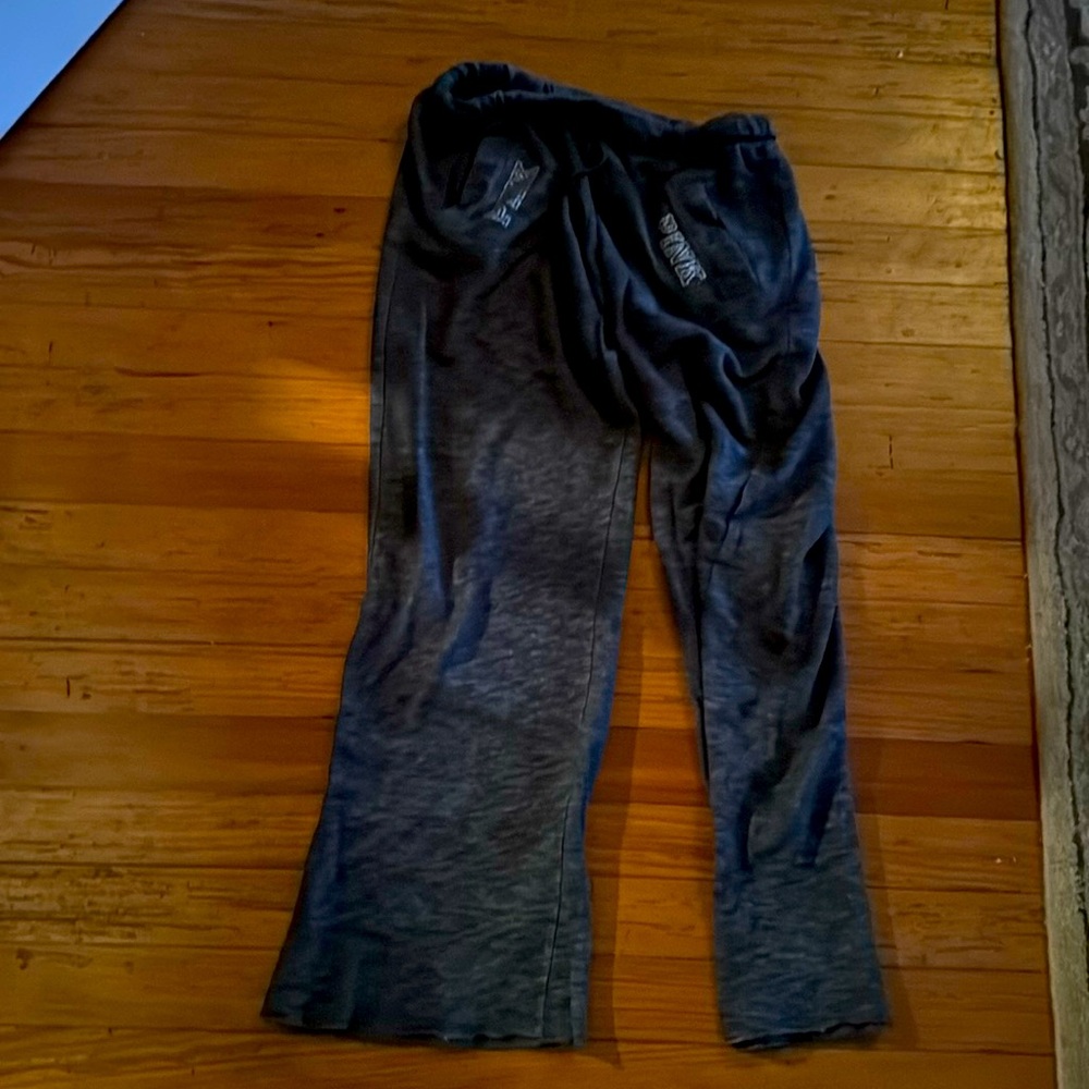 Women’s pink pants